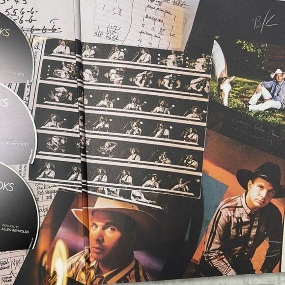Garth Brooks  Book and CDS The Anthology Part 1 - Picture 7 of 7